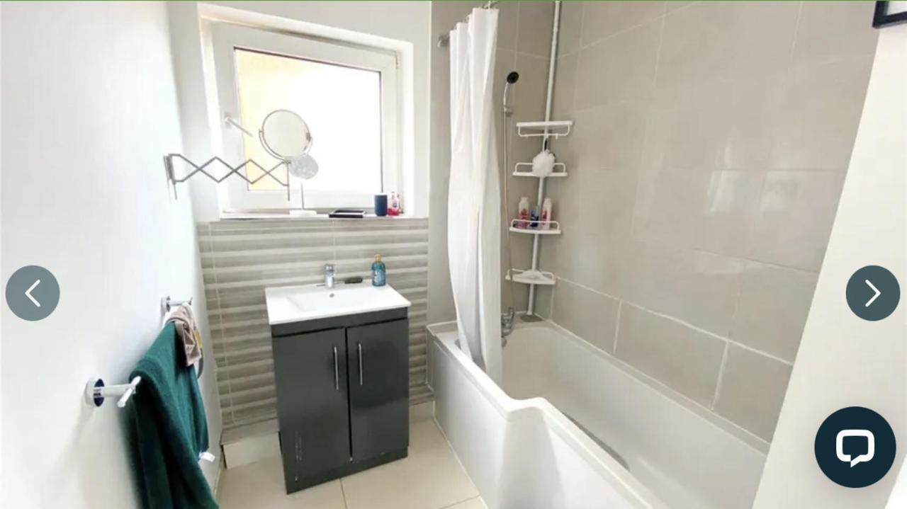4 Bedroom Property Which Sleeps 8 Very Close To The Harry Potter Studio And Watford Junction Exterior photo